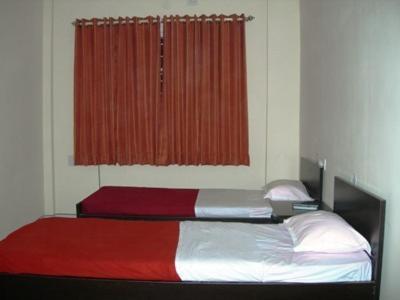 Maple Inn Budget Hotel Bengaluru Szoba fotó
